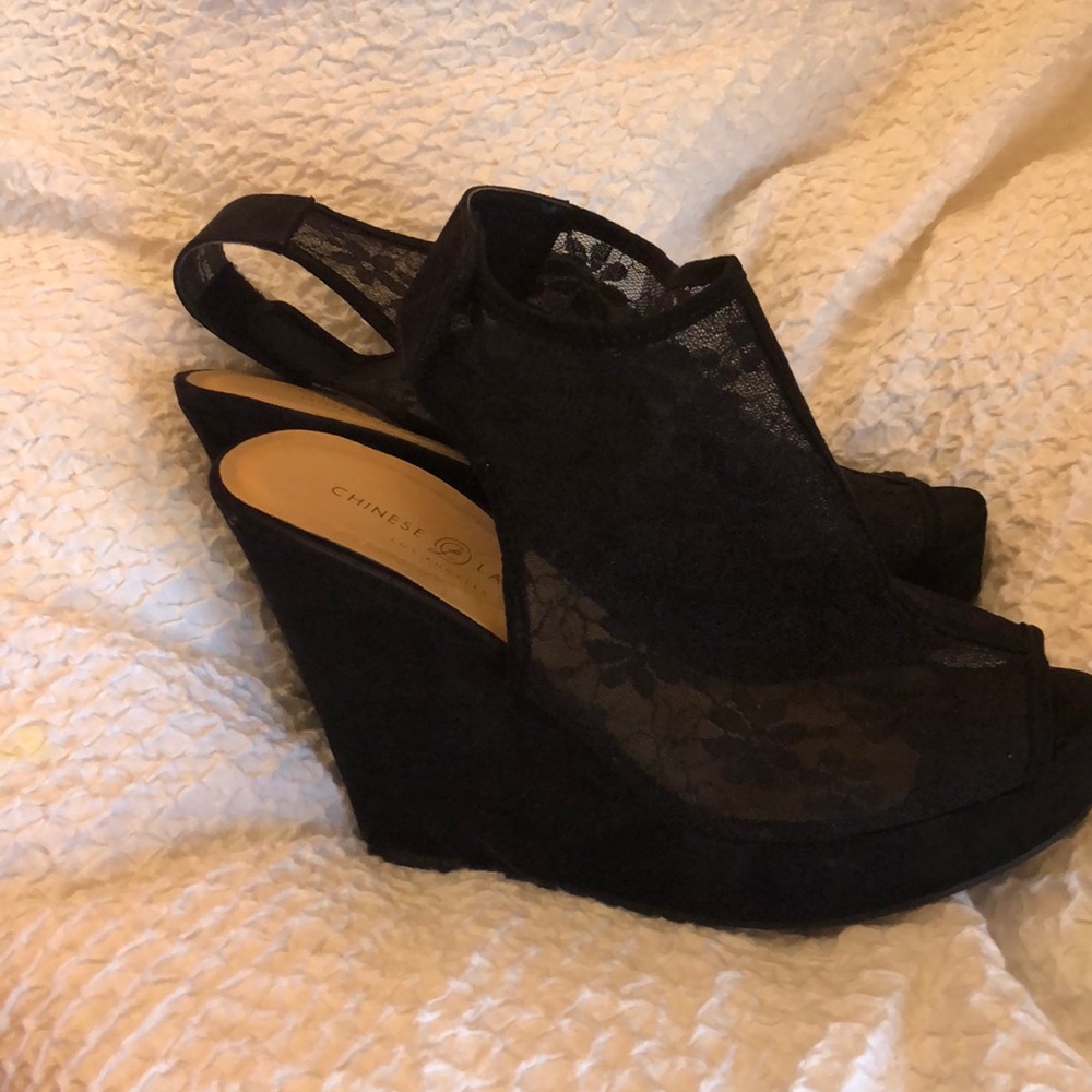 black platform shoes